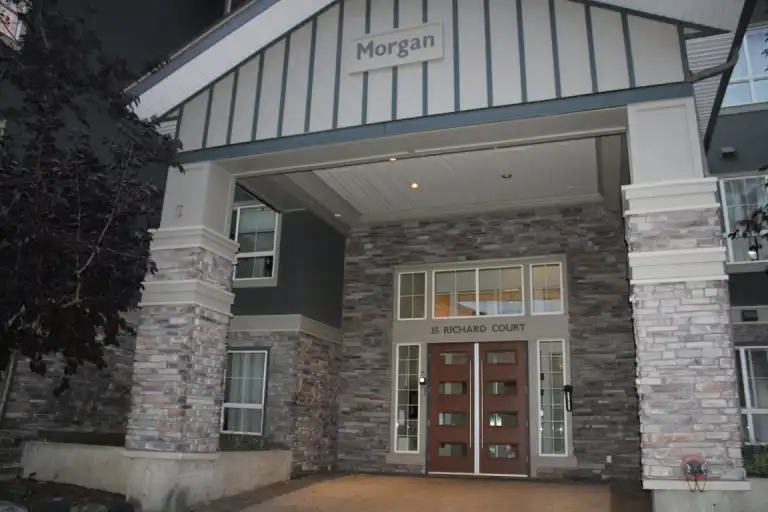 2 Bedrooms condo unit plus Den. | 212 - 35 Richard Ct SW, Calgary | 3145894