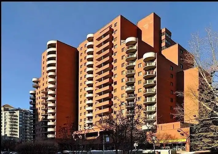 Available Now Cozy Finely Furnished 1 Bedroom Home Downtown with Indoor Parking | 738 3 Ave SW, Calgary | 3149683