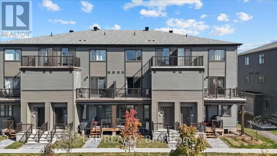 561 ENTOURAGE PRIVATE | 561 ENTOURAGE PRIVATE, Ottawa | 3121078