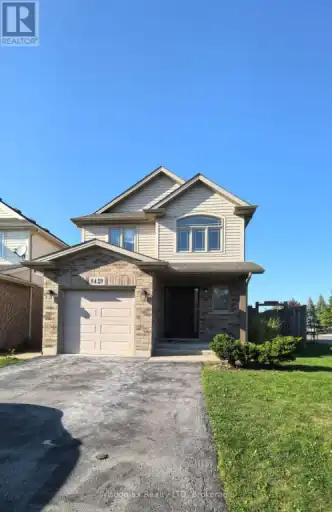 UPPER UNIT - 8429 KELSEY CRESCENT | UPPER UNIT - 8429 KELSEY CRESCENT, Niagara Falls | 3121506
