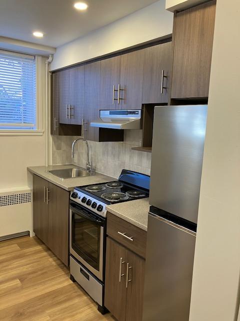 1 1/2 tout rénové à Dorval, près des services | 3121551