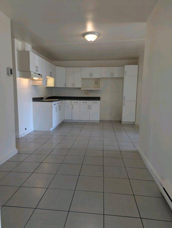 5 1/2 plus sous-sol à Cowansville | 3121558