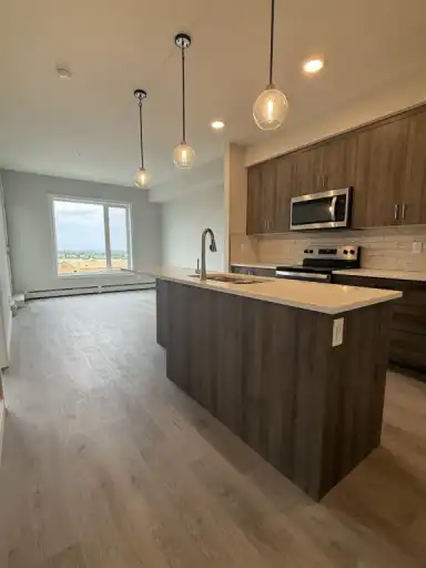 ONLY PAY HALF RENT IN OCTOBER | 407 - 660 Shawnee Square SW, Calgary | 3151888