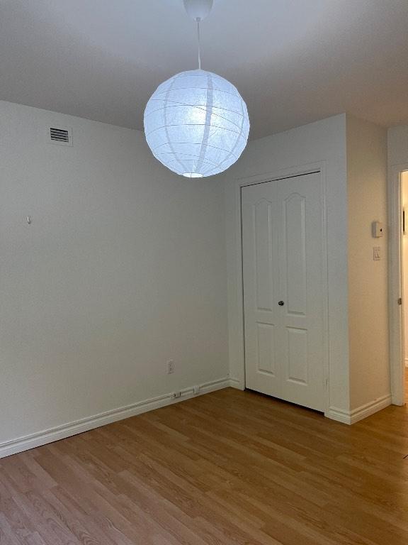 Condo à louer | 3177416