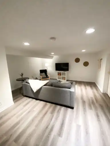 Adorable 1 bedroom legal suite, inner city! | 3519 2 Avenue Southwest, Calgary | 3122189