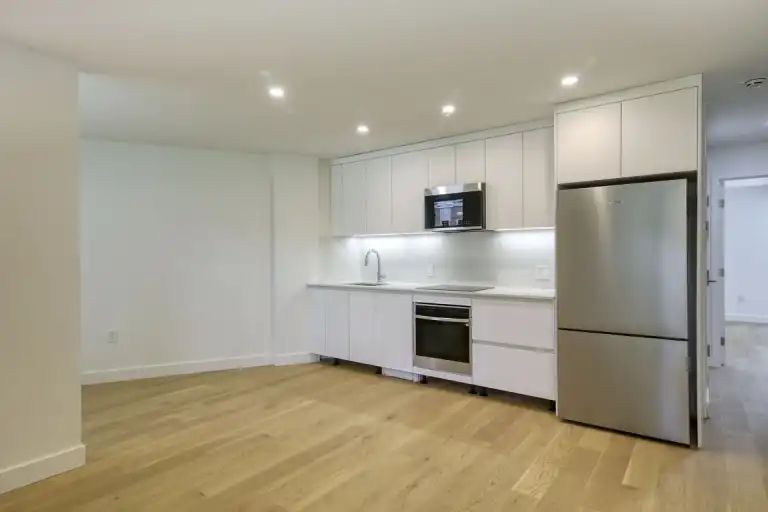 10 Rosemount Avenue | 10 Rosemount Avenue, Westmount | 3122274