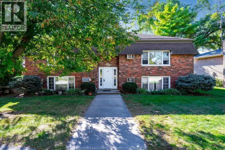 25 Hillview CRESCENT Unit# 204 | 25 Hillview CRESCENT Unit# 204, Kingsville | 3122626