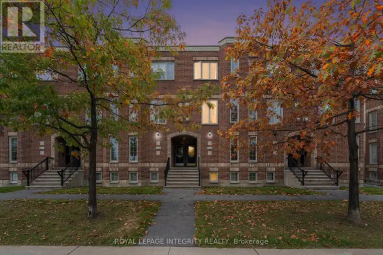 813 LONGFIELDS DRIVE | 813 LONGFIELDS DRIVE, Ottawa | 3170890