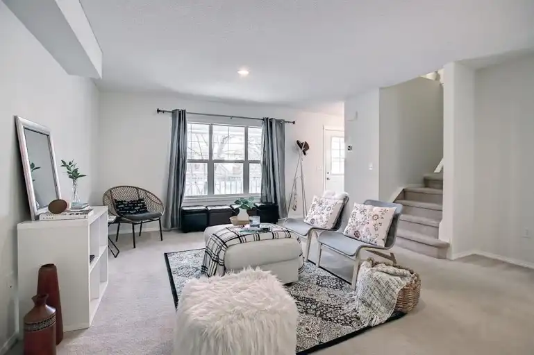Large 3 bedroom Townhome. Clean, bright, modern and spacious. | Calgary | 3122701