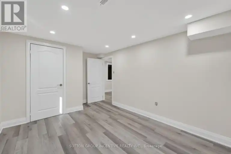 23 BLAIR CRESCENT | 23 BLAIR CRESCENT, Barrie | 3123030