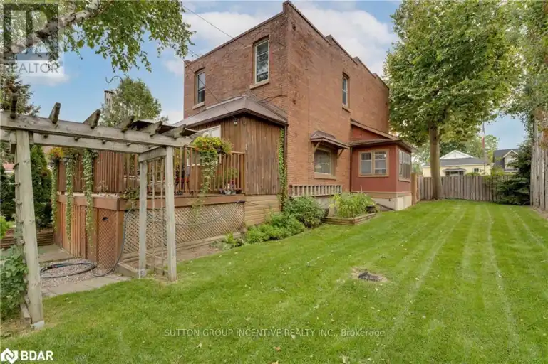 22 QUEEN STREET | 22 QUEEN STREET, Innisfil | 3127639