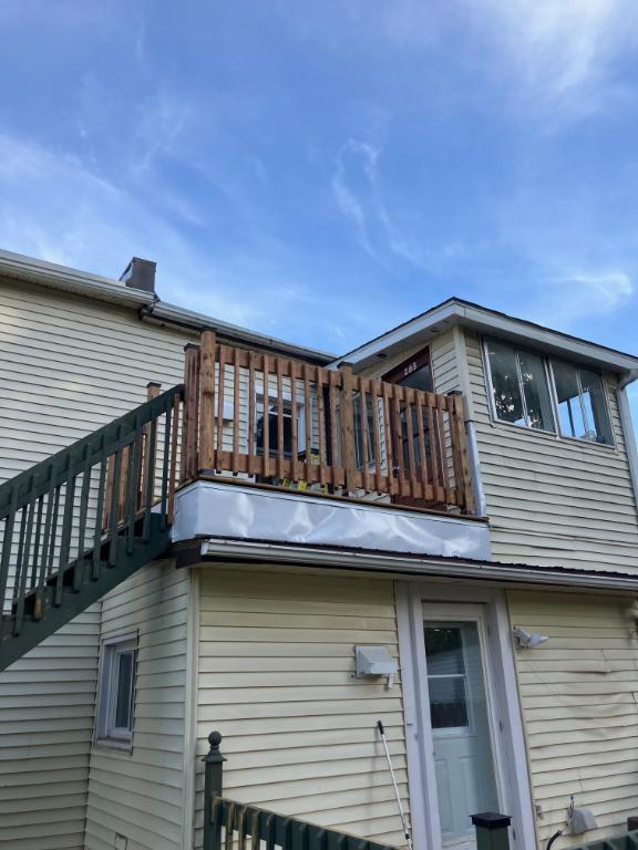 5 1/2 ( 2ieme étage), st-constant , grand terrain | 3123953