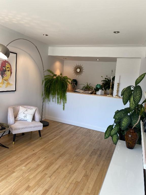 Grand 4 1/2 très lumineux *chauffé éclairé inclus | 3130944