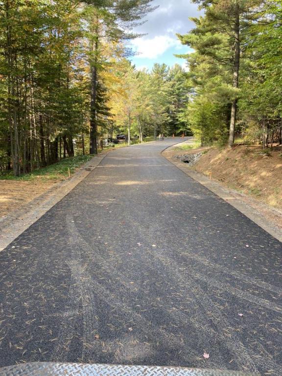 TERRAIN À VENDRE - BORD DE L'EAU - SAINTE-ANNE-DES-LACS | 3124327