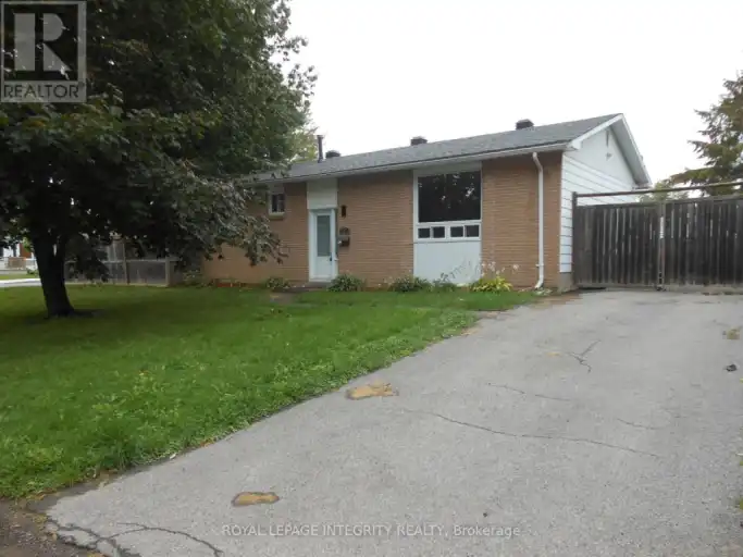 2 LAURIE COURT | 2 LAURIE COURT, Ottawa | 3124386