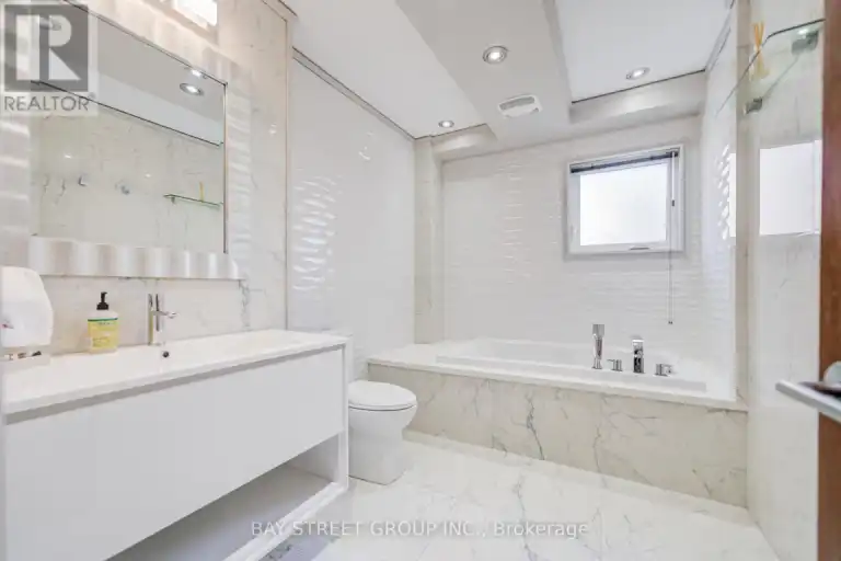 500 TIPPERTON CRESCENT | 500 TIPPERTON CRESCENT, Oakville | 3138944