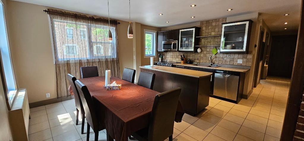 Grand 5 1/2 à louer MEUBLÉ + climatisation et jardin @ long terme - DISPONIBLE | 3128235