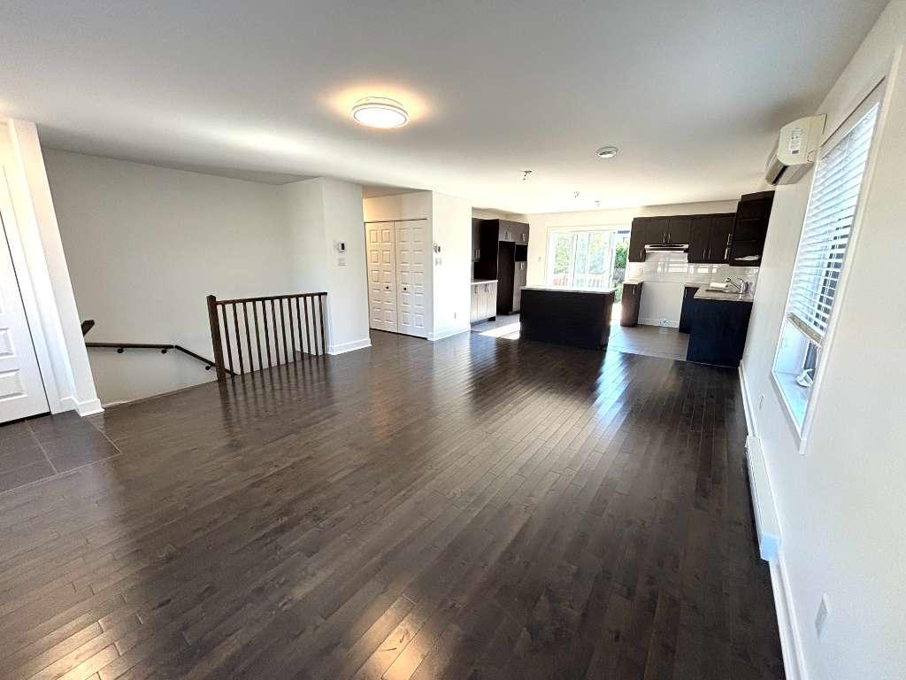 Maison à louer St-Janvier (haut maison avec bachelor) | 3128236