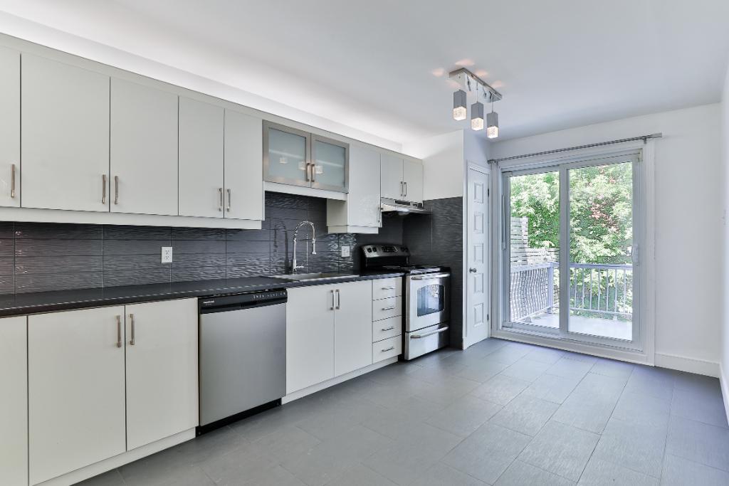 À LOUER - Rez de chaussée 3 chambres avec garage et cour | 3128237
