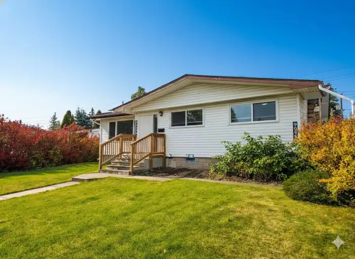 Renovated 3-Bedroom Main Floor Home – Quiet Ottewell Area, Pets Welcome! | 9055 52 Street Northwest, Edmonton | 3128396