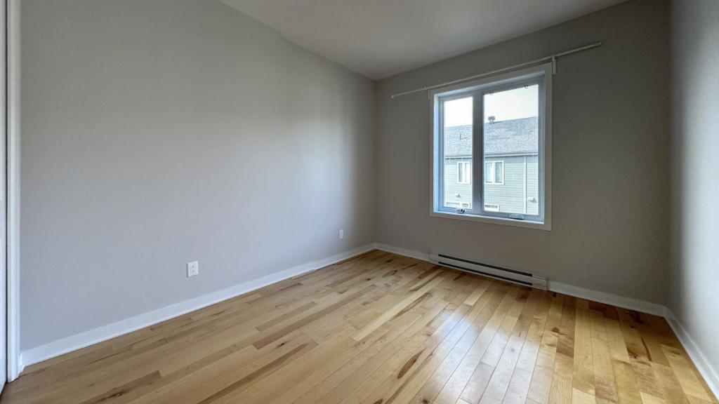 Maison en rangée à louer grand 6-1/2 semi meublé | 3128447