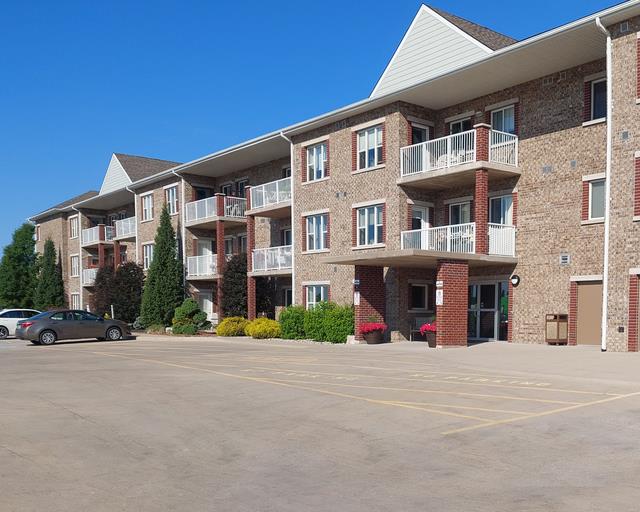 Grandview Apartments - ALL INCLUSIVE | 10 Summer Grove Road, Grand Bend | 3129510
