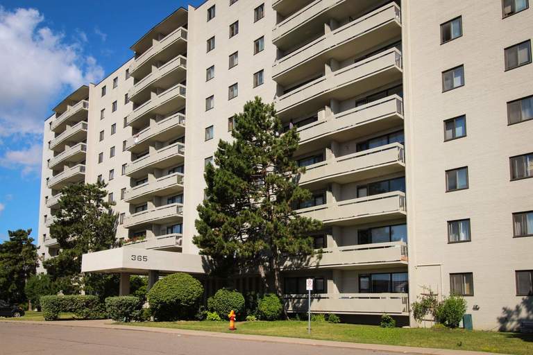 365 Kennedy | 365 Kennedy Rd S, Brampton | 3129969