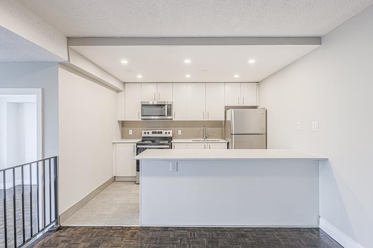 The Palisades | 25 San Romanoway, Toronto | 3157138