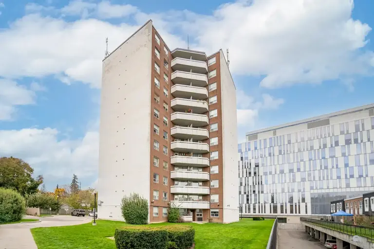 Park Hill Apartments | 15 Park Hill Court, Brampton | 3130141