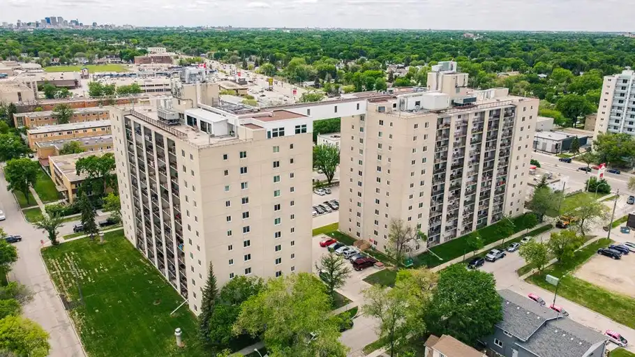Oakland Gardens I | 220 Oakland Ave., Winnipeg | 3130574