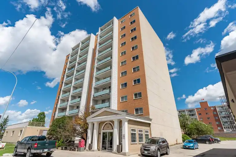 Sarina Towers | 1335 Henderson Hwy., Winnipeg | 3130590