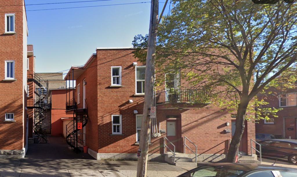 Rosemont/Petite-Patrie - 3 1/2 Rez-de-chaussée Duplex- Chambre fermée | 3145247