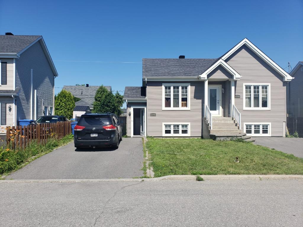 Appartement de 3 chambres à louer dans un duplex | 3130619