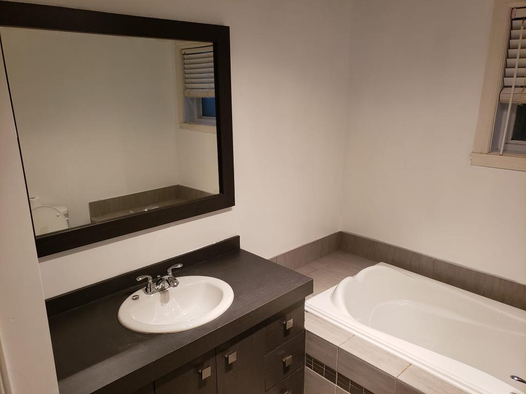 Appartement de 3 chambres à louer dans un duplex | 3130619
