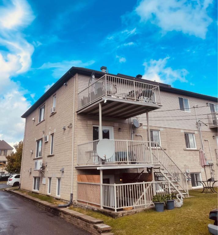 Beau 4 ½ à 100e ave, Chomedey, style condo | 3130636