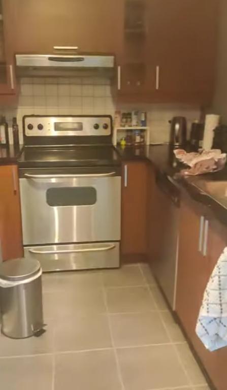 Grand / Big “ 4 1/2 “ au centre ville/ in downtown | 3130637
