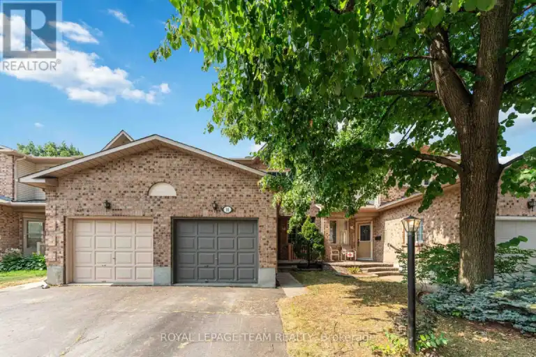 18 RAVENSCROFT COURT | 18 RAVENSCROFT COURT, Ottawa | 3130770