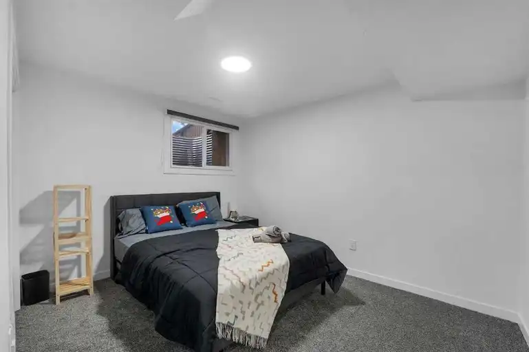 Newly renovated legal basement suite in the heart of Bridgeland | 224 8A Street Northeast, Calgary | 3130904