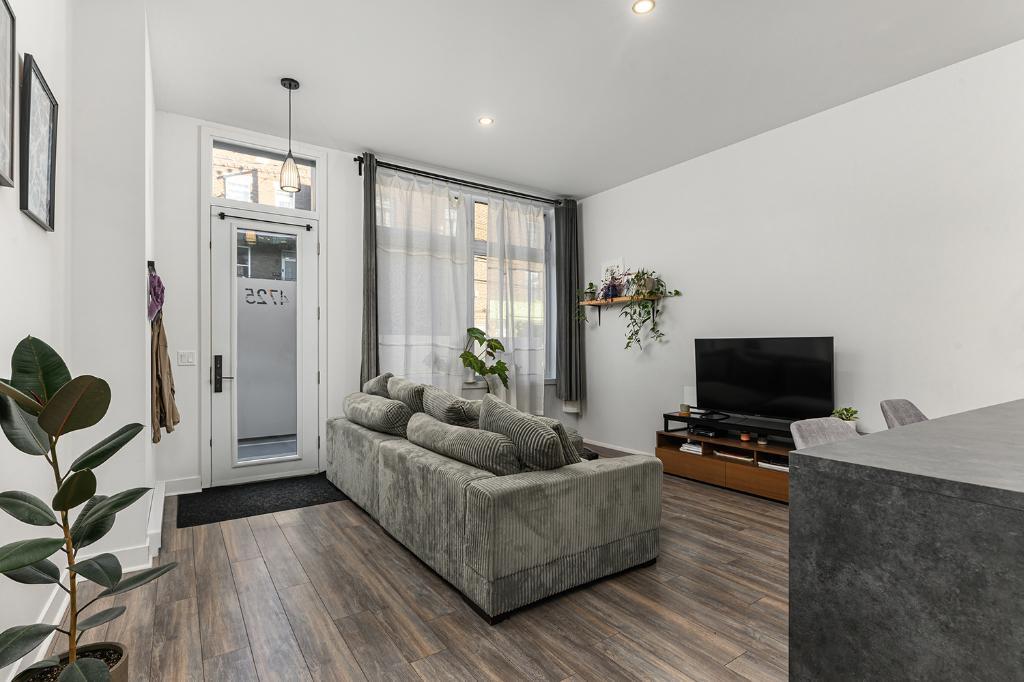 À louer / for Rent VERDUN : grand 4 ½ lumineux, près du métro, terrasse privée | 3130960