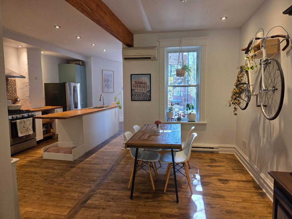 Magnifique appartement 2 chambres et 2 salles de bain Villeray | 3130967