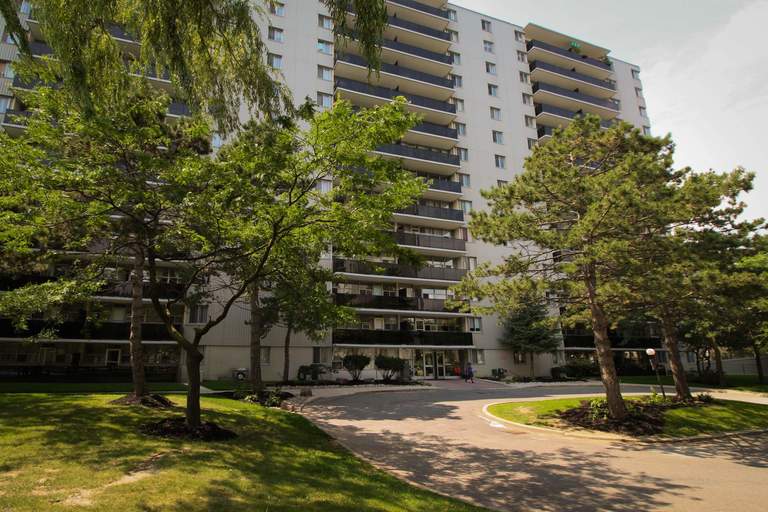 1840 Bloor St E | 1840 Bloor St, Mississauga | 3144451