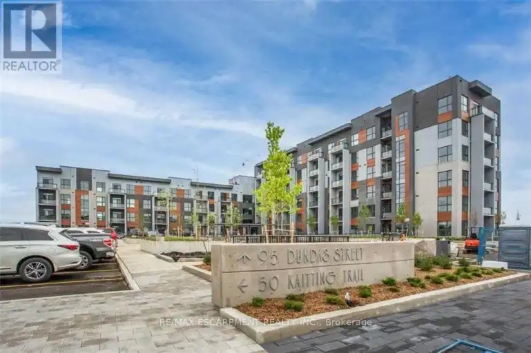 106 - 95 DUNDAS STREET W | 106 - 95 DUNDAS STREET W, Oakville | 3144457