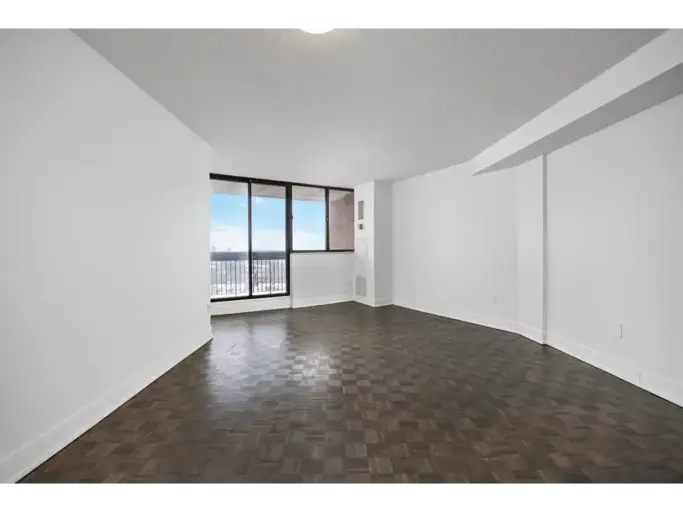 2445 The Collegeway | 2445 The Collegeway, Mississauga | 3141715