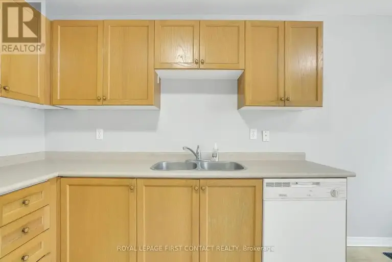 UPPER - 81 LIVINGSTONE STREET E | UPPER - 81 LIVINGSTONE STREET E, Barrie | 3132437