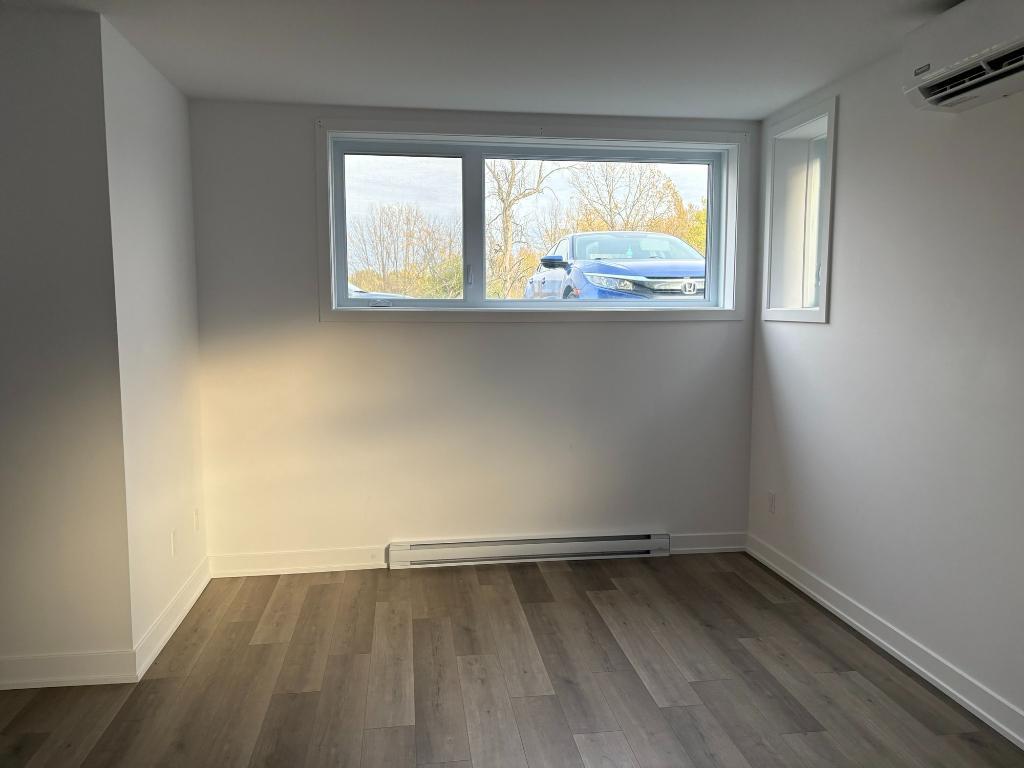 1-Bedroom Basement Apartment | Prime Commuter Location-410, Rue Des Becs-Scie, apt. 2, Gatineau (Masson-Angers), QC | 3132680