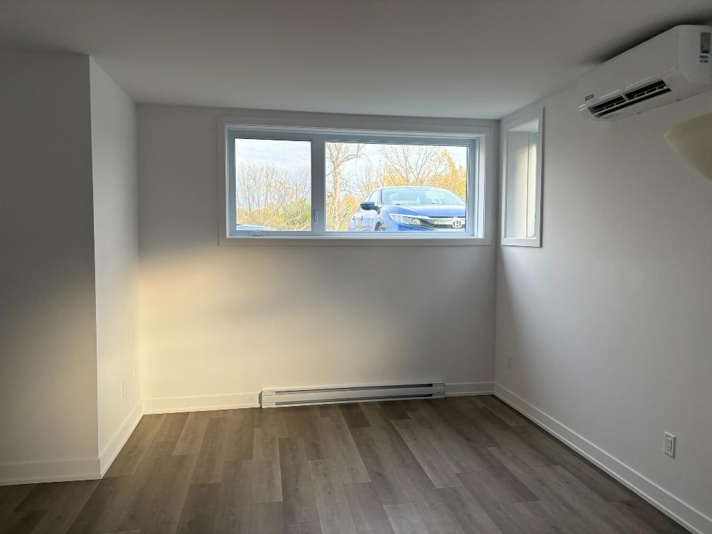 1-Bedroom Basement Apartment | Prime Commuter Location-410, Rue Des Becs-Scie, apt. 2, Gatineau (Masson-Angers), QC | 3132680