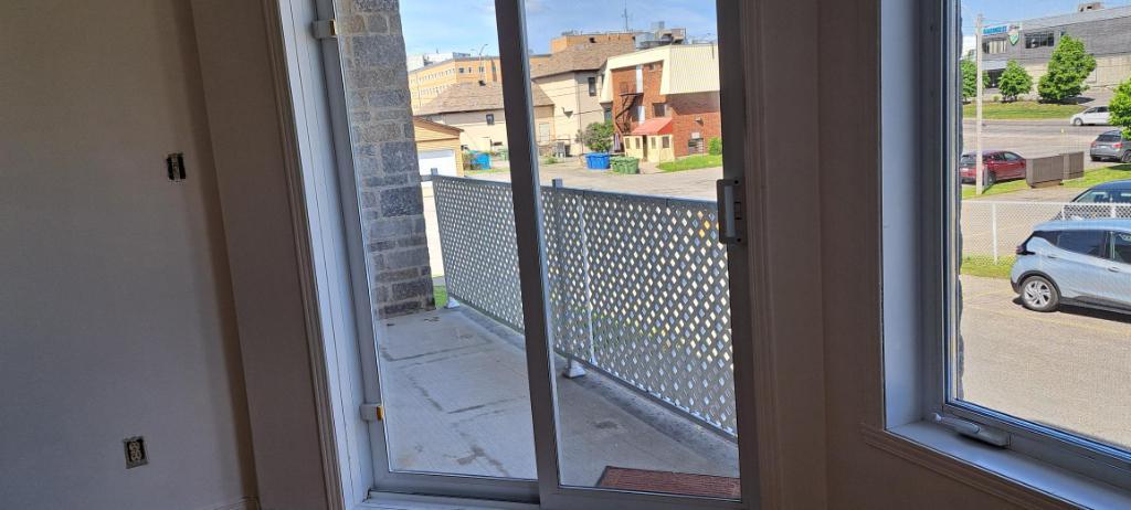 3 1/2 RENOVER, Saint-Eustache avec clientèle 55+ ans | 3133054
