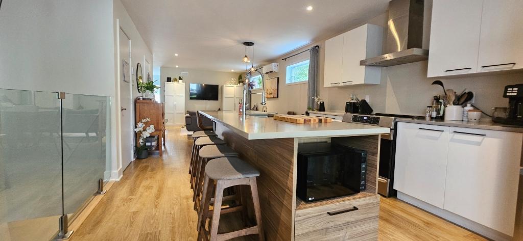 Superbe 6 1/2 au coeur du Vieux-Terrebonne | 3133335