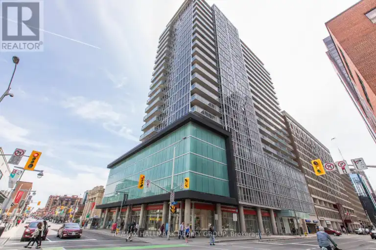 906 - 324 LAURIER AVENUE W | 906 - 324 LAURIER AVENUE W, Ottawa | 3133736