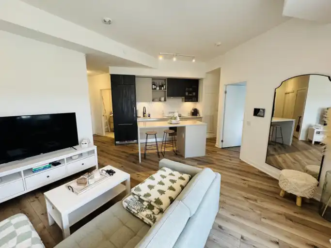 405 Dundas Street West, Oakville, Ontario, Canada, L6M 5P9 | 405 Dundas Street West, Oakville | 3133760